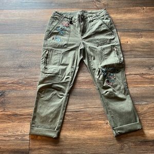 WHBM embroidered floral slim crop pants